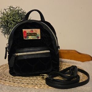 NWT Betsey Johnson Quilted Black Velvet Backpack /crossbody  Gorgeous